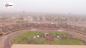 Je suis là de Bobo, une troupe musicale de sourds muets